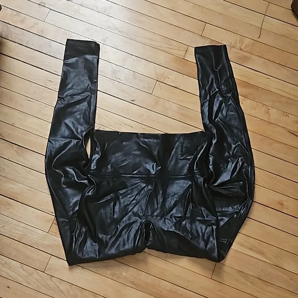 Spanx Faux Leather Leggings - Picture 4 of 5